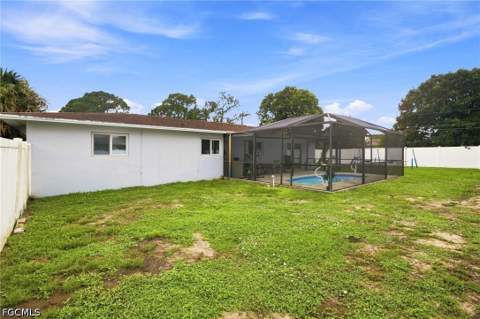 301 Hollywood St, Lehigh Acres FL - photo 19 of 30