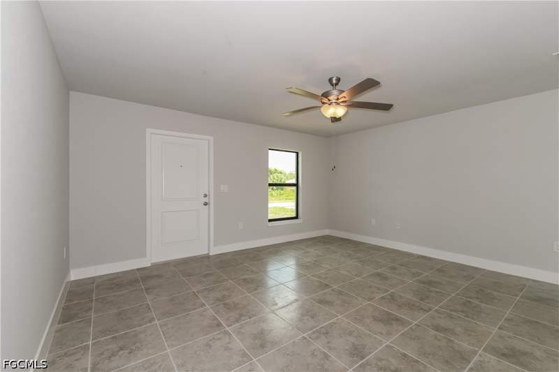 3 bedroom SingleFamilyResidence at 2714 25th St SW, Lehigh Acres, Lehigh Acres — photo 3