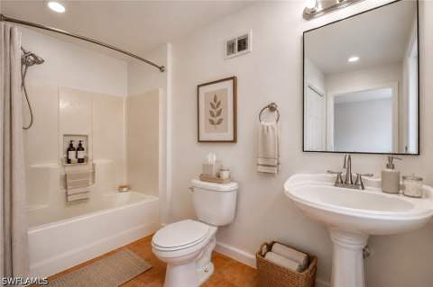 434 Leawood Cir, Naples FL - photo 16 of 35