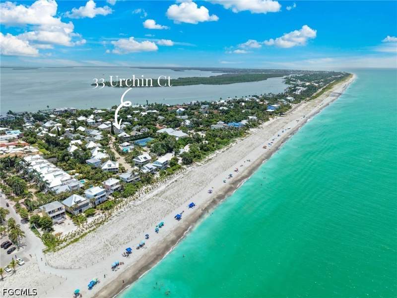 3 bedroom SingleFamilyResidence at 33 Urchin Ct, Sunset Captiva, Captiva — photo 2