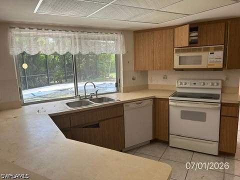 224 Pine Valley Cir, Naples FL - photo 11 of 26