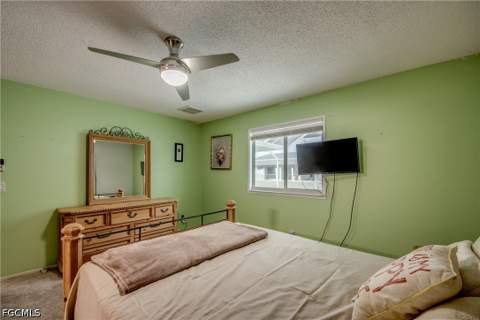 1324 Gleason Pkwy, Cape Coral FL - photo 18 of 40