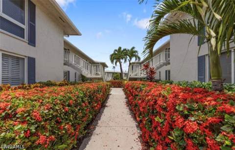 195 Peppermint Ln 2, Naples FL - photo 24 of 29
