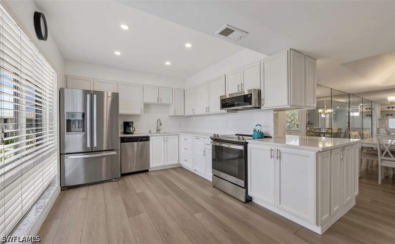 2 bedroom Condominium at 195 Peppermint Ln 2, Glades Country Club, Naples — photo 3