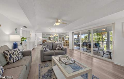195 Peppermint Ln 2, Naples FL - photo 9 of 29