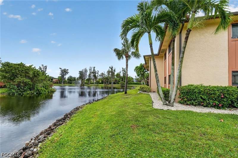 2 bedroom Condominium at 17421 Birchwood Ln 5, Timber Lake Condo, Fort Myers — photo 5