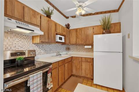 17421 Birchwood Ln 5, Fort Myers FL - photo 8 of 32