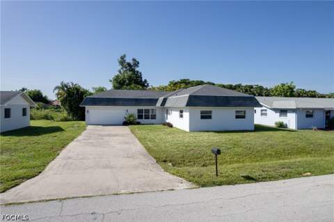 7370 Sea Island Rd, Fort Myers FL - photo 20 of 24