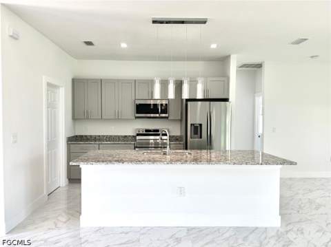 2321 SW 21st Ter, Cape Coral FL - photo 7 of 22