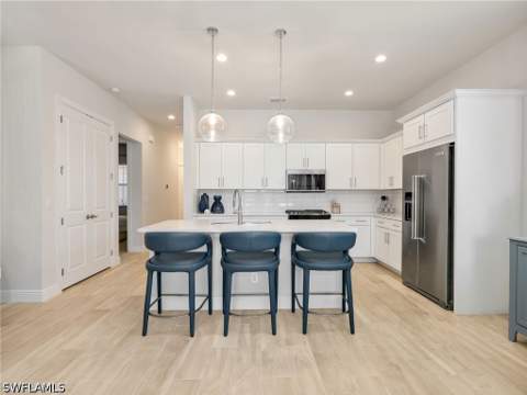 9040 Saint Lucia Dr, Naples FL - photo 7 of 46