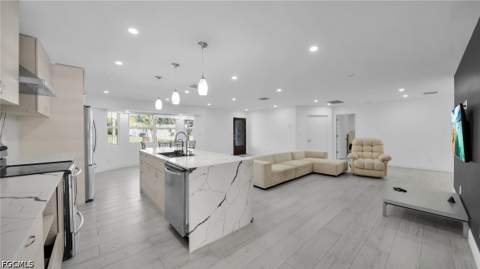1672 Many Rd, North Fort Myers FL - photo 6 of 31
