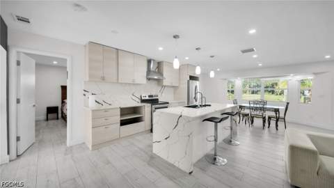 1672 Many Rd, North Fort Myers FL - photo 7 of 31