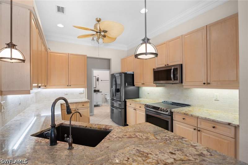 2 bedroom SingleFamilyResidence at 3840 Jungle Plum Dr E, Forest Glen, Naples — photo 2