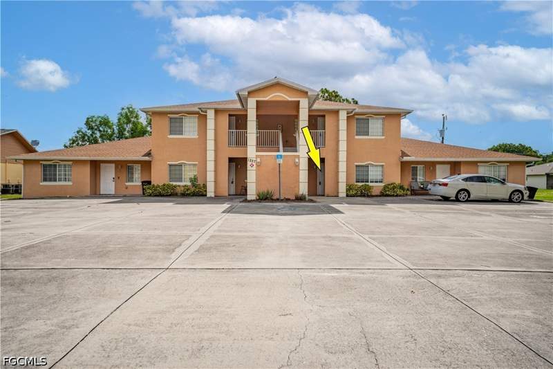 2 bedroom Condominium at 1227 SE 23rd Pl 3, Cape Coral, Cape Coral — photo 2