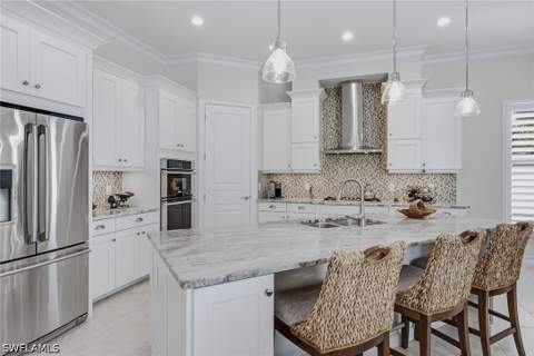 9454 Lagomar Ct, Naples FL - photo 7 of 50