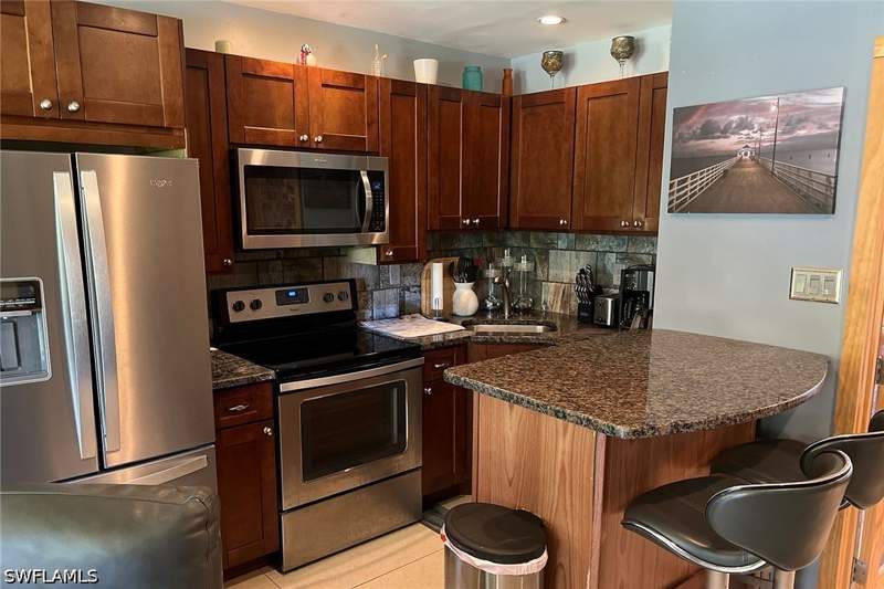 1 bedroom Condominium at 240 N Collier Blvd H8, Seabreeze Condo, Marco Island — photo 4