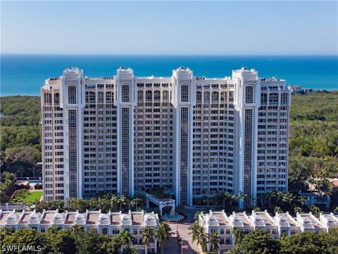 7117 Pelican Bay Blvd 1905, Naples FL - photo 19 of 36
