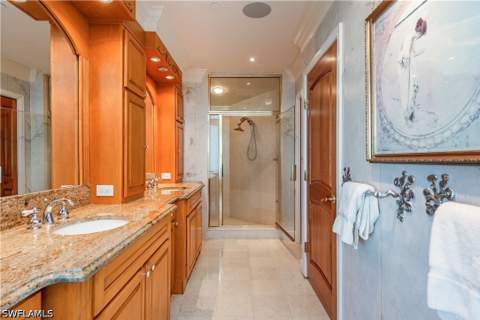 7117 Pelican Bay Blvd 1905, Naples FL - photo 8 of 36