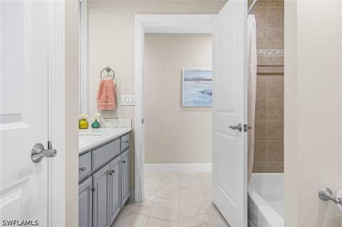 4192 Bay Beach Ln 875, Fort Myers Beach FL - photo 20 of 32