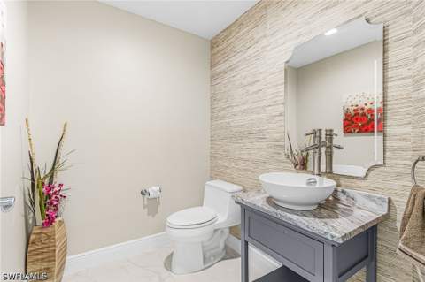 4192 Bay Beach Ln 875, Fort Myers Beach FL - photo 6 of 32