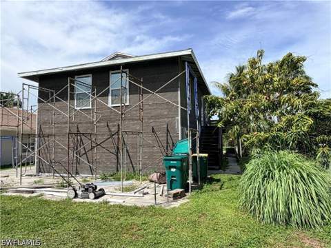 125 4th St, Naples FL - photo 6 of 14