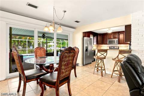 2741 McGregor Blvd, Fort Myers FL - photo 10 of 39