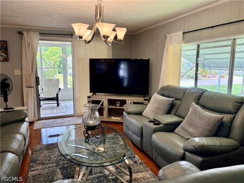 2777 Indianwood Dr, North Fort Myers FL - photo 15 of 37