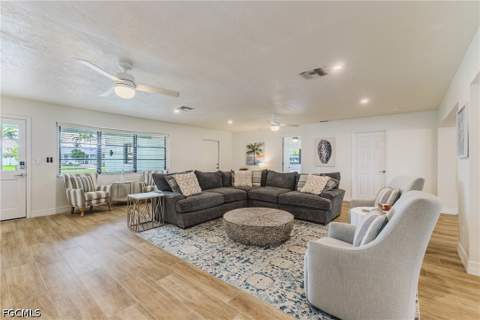 5326 Nautilus Dr, Cape Coral FL - photo 7 of 50