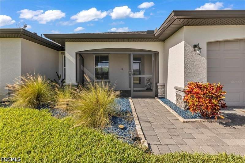 3 bedroom SingleFamilyResidence at 2926 NW 25th St, Cape Coral, Cape Coral — photo 3
