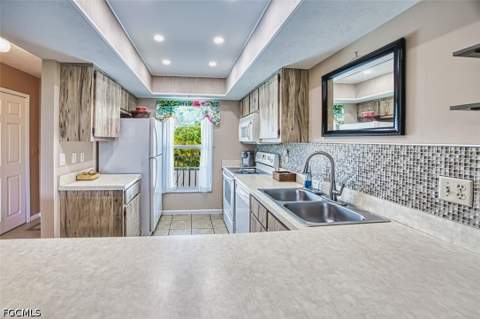 16001 Dublin Cir 203, Fort Myers FL - photo 18 of 37