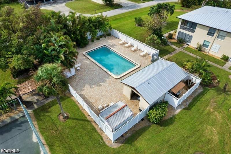 2 bedroom Condominium at 16001 Dublin Cir 203, Sanibel Way Condo, Fort Myers — photo 5