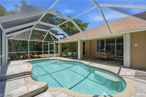 7407 Cobb Rd, Bokeelia FL - photo 7 of 48