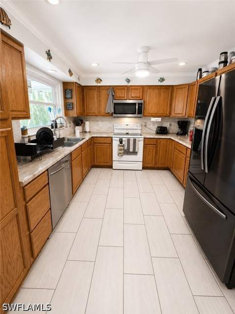 15488 Spring Line Ln, Fort Myers FL - photo 10 of 39