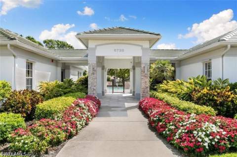 7128 Timberland Cir 201, Naples FL - photo 22 of 29
