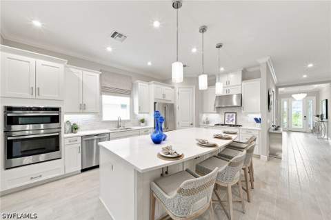 8884 Scarlotti Pl, Naples FL - photo 8 of 50