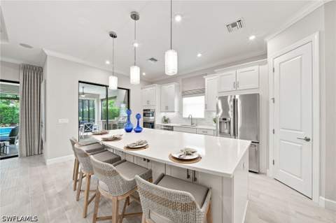 8884 Scarlotti Pl, Naples FL - photo 9 of 50