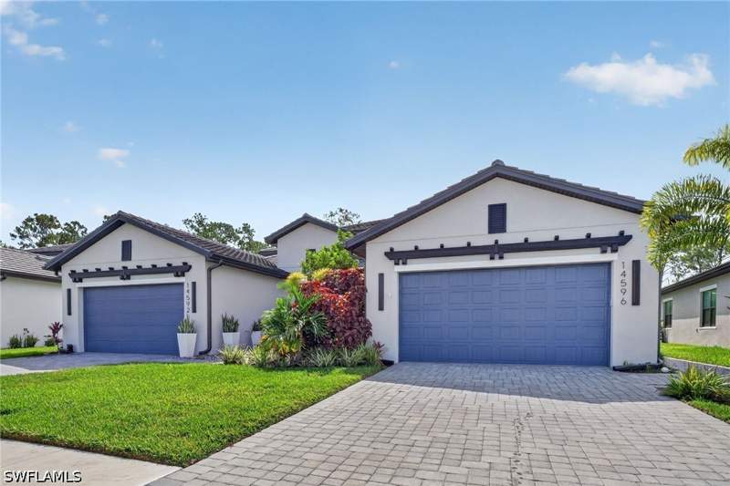 3 bedroom Attached at 14596 Kingfisher Loop, Abaco Pointe, Naples — photo 2
