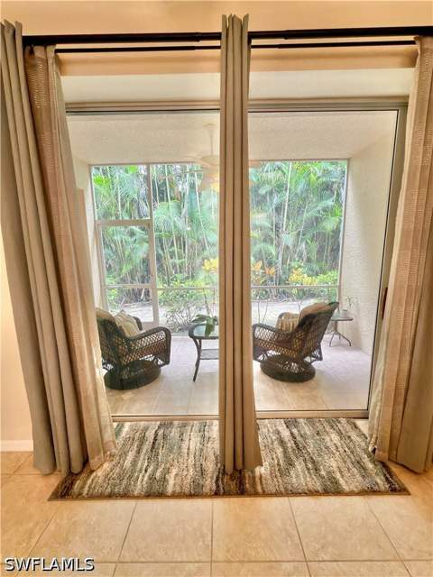 517 Robin Hood Cir 101, Naples FL - photo 20 of 29
