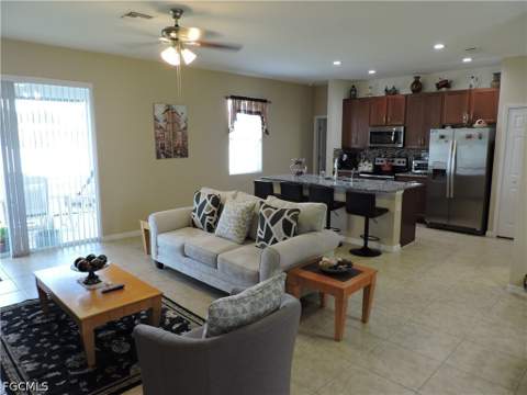 204 NW 11th St, Cape Coral FL - photo 11 of 43