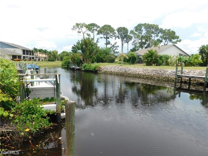 2 bedroom Condominium at 15140 Riverbend Blvd 506, Indian Creek Golf Villas, North Fort Myers — photo 4