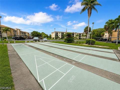 2079 Barkeley Ln 13, Fort Myers FL - photo 24 of 25