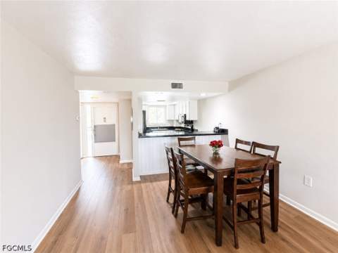 2079 Barkeley Ln 13, Fort Myers FL - photo 8 of 25