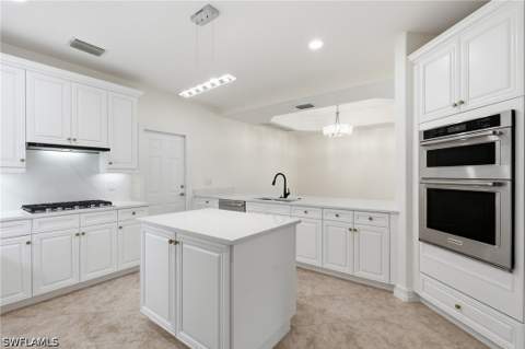 2886 Castillo Ct 101, Naples FL - photo 13 of 35
