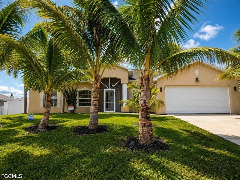 3 bedroom SingleFamilyResidence at 200 NW 7th Ter, Cape Coral, Cape Coral — photo 2