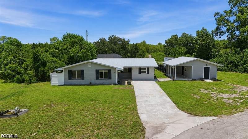 4 bedroom SingleFamilyResidence at 865 Quail Run, Old Fort Denaud, Labelle — photo 2