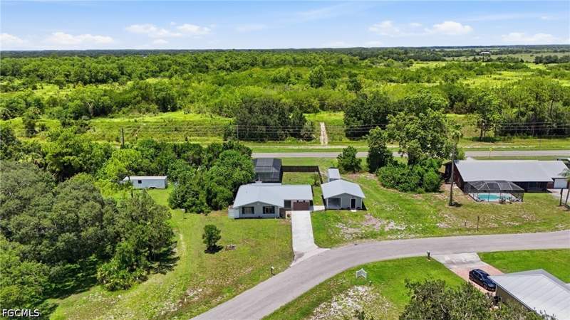 4 bedroom SingleFamilyResidence at 865 Quail Run, Old Fort Denaud, Labelle — photo 3
