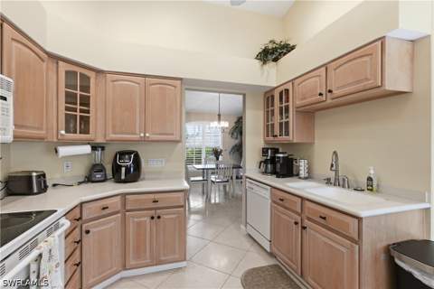 139 Balfour Dr, Marco Island FL - photo 11 of 34