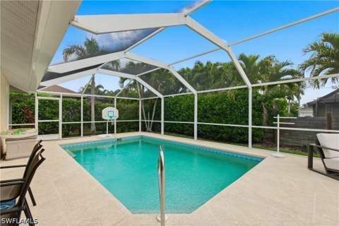 139 Balfour Dr, Marco Island FL - photo 7 of 34
