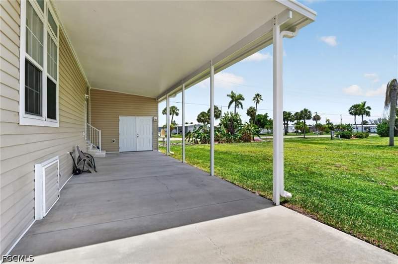 3 bedroom ManufacturedHome at 5671 Captain John Smith Loop, Old Bridge Village, North Fort Myers — photo 3