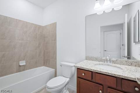 14467 Cantabria Dr, Fort Myers FL - photo 20 of 39